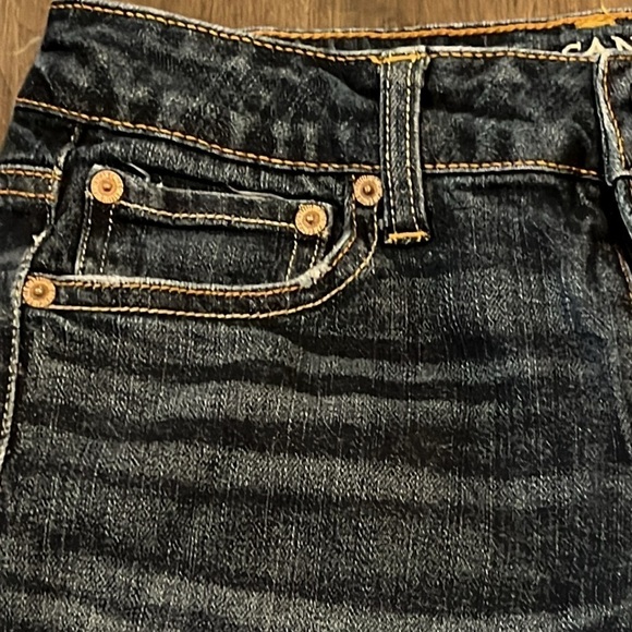 American Eagle size 2 skinny Bermuda stretch denim shorts- cut off, distressed - Picture 2 of 9
